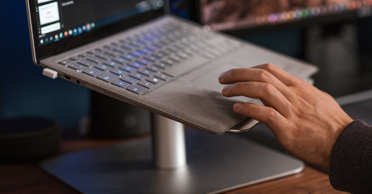 Adjustable Aluminum Laptop Stand - close up