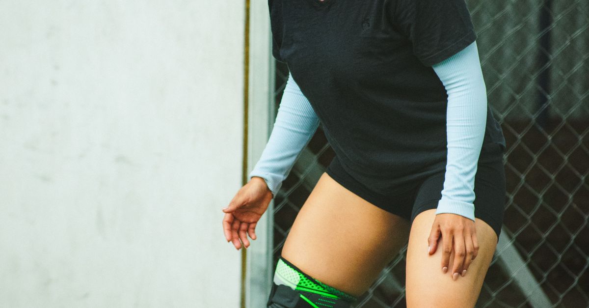 Compression Knee Sleeves - sports use